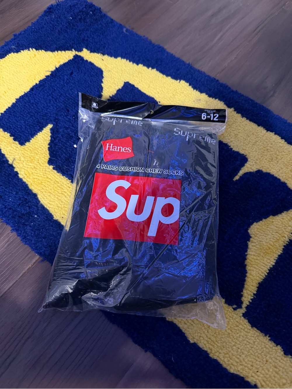 Supreme Crew Socks 4 Pack